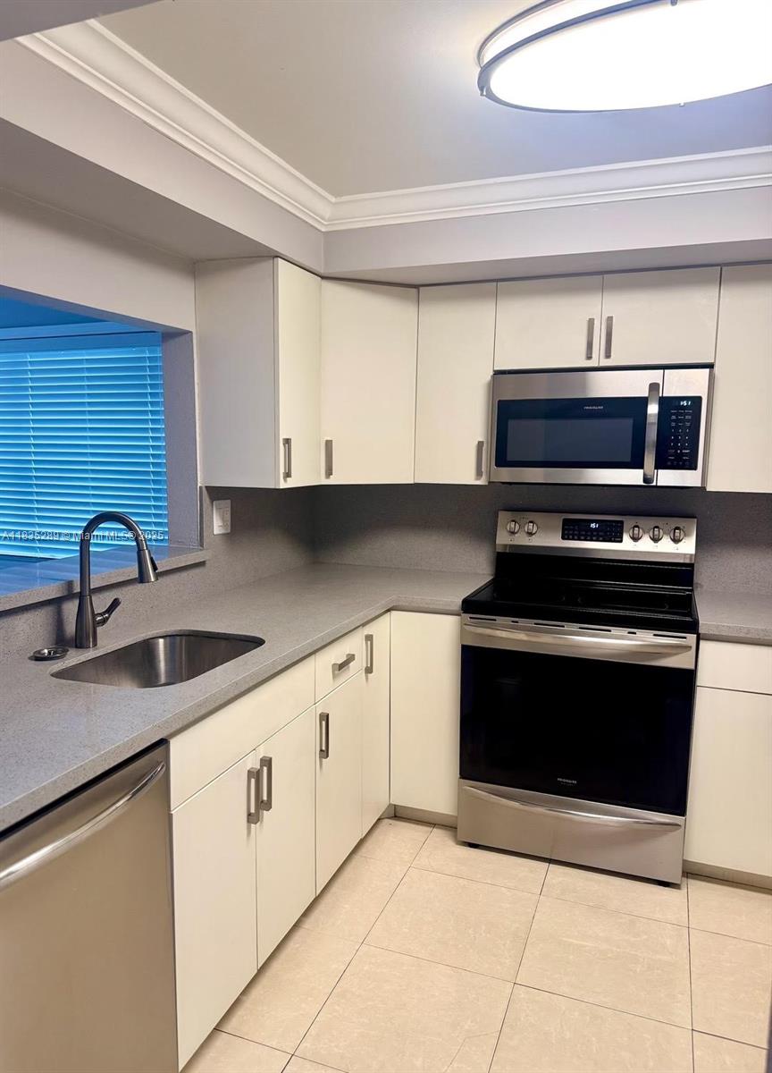 11297 SW 88th St # 114M