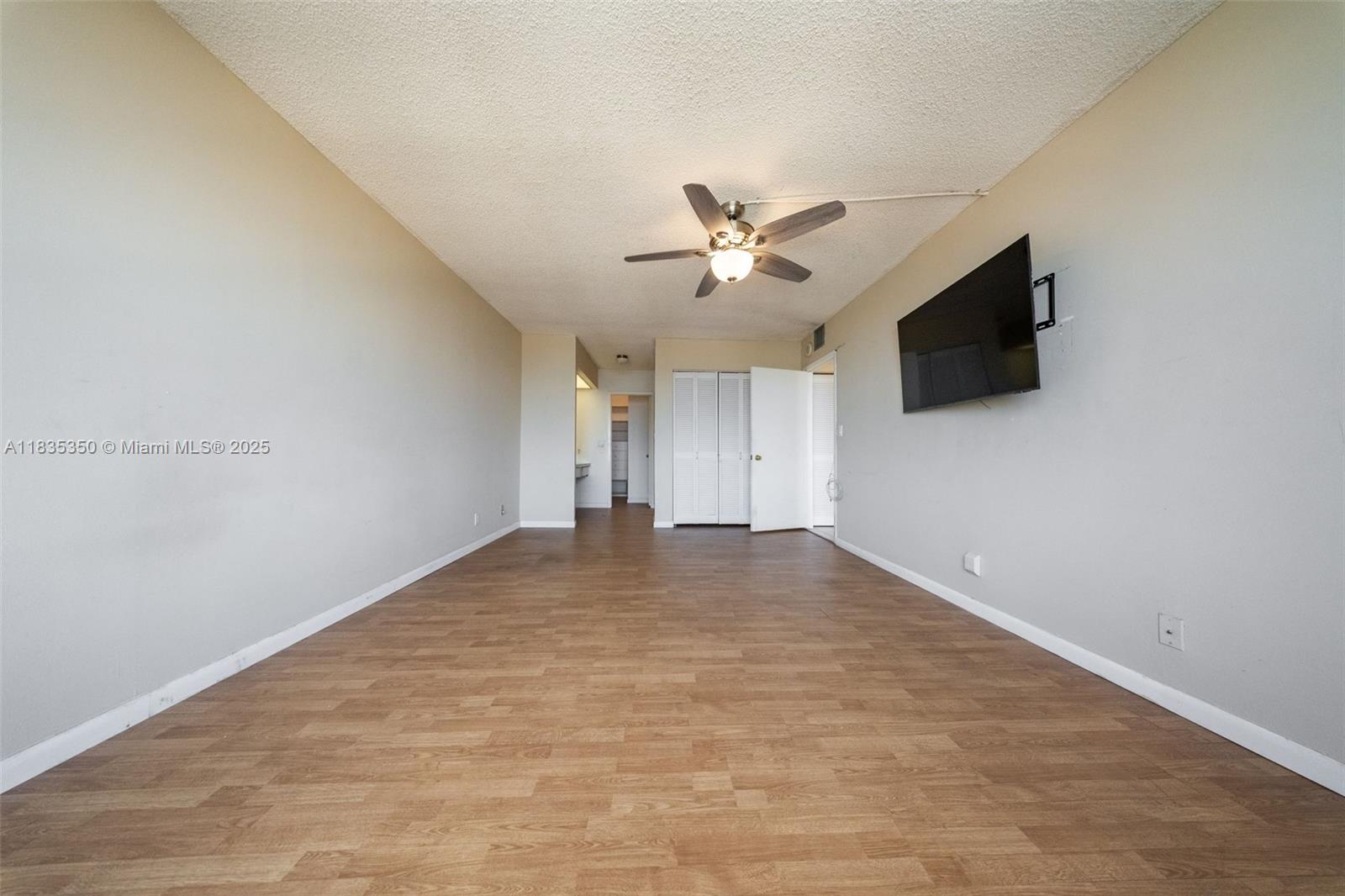 2500 Parkview Dr # 1502
