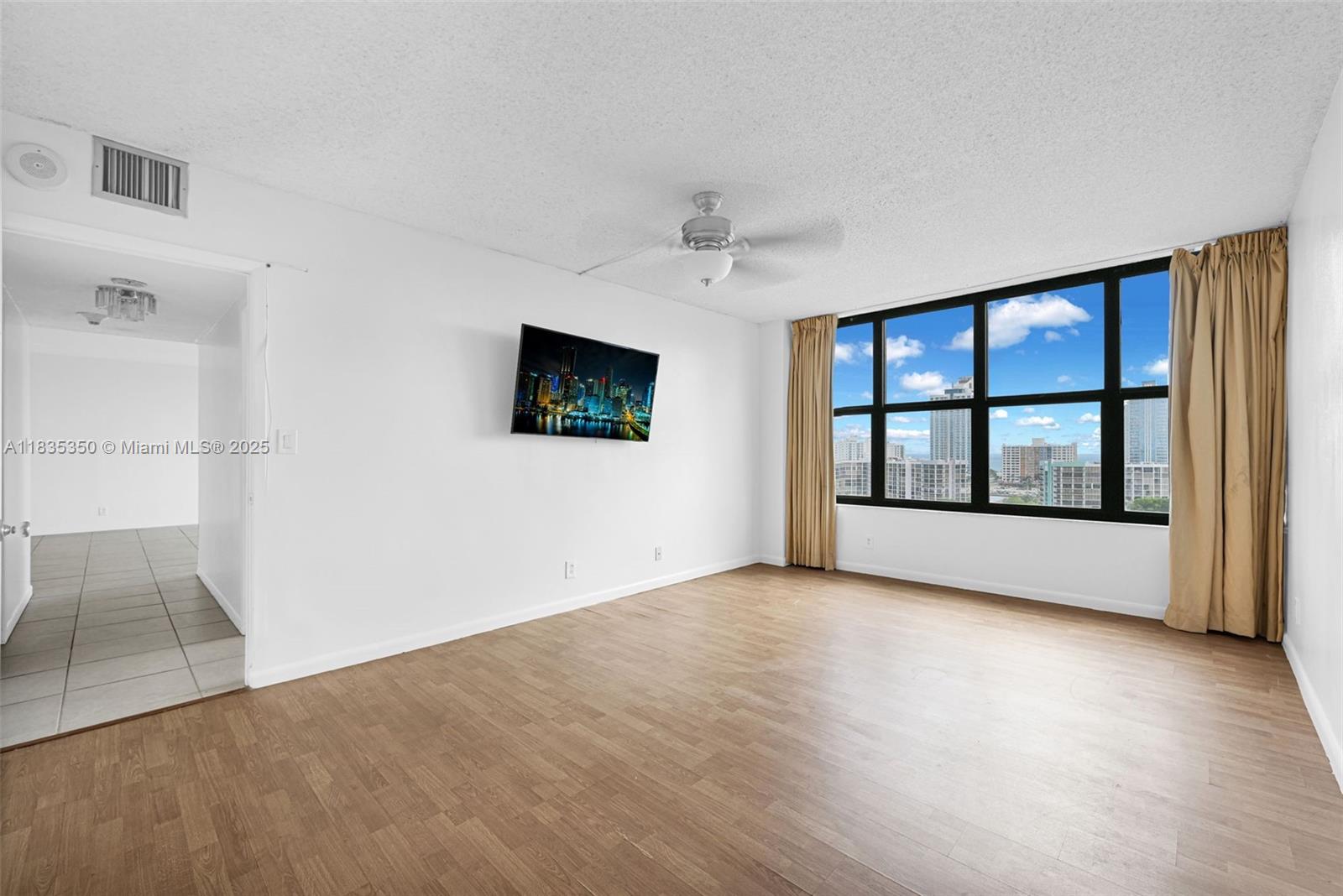 2500 Parkview Dr # 1502