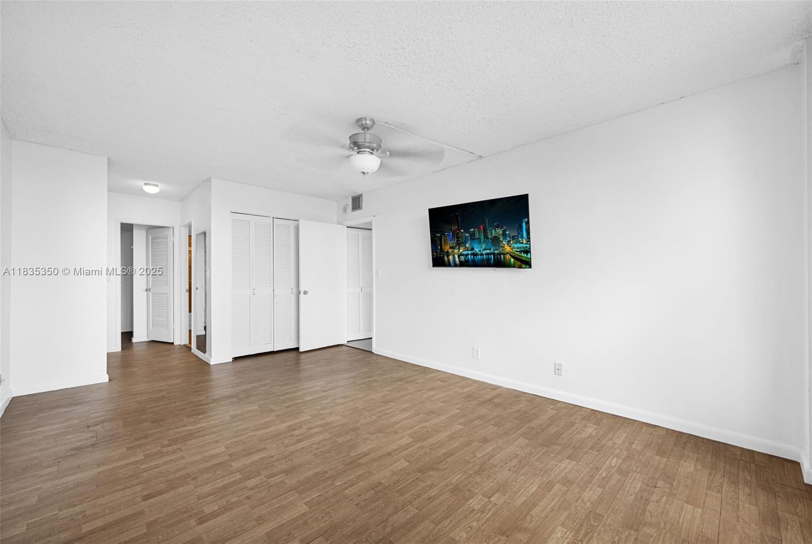 2500 Parkview Dr # 1502