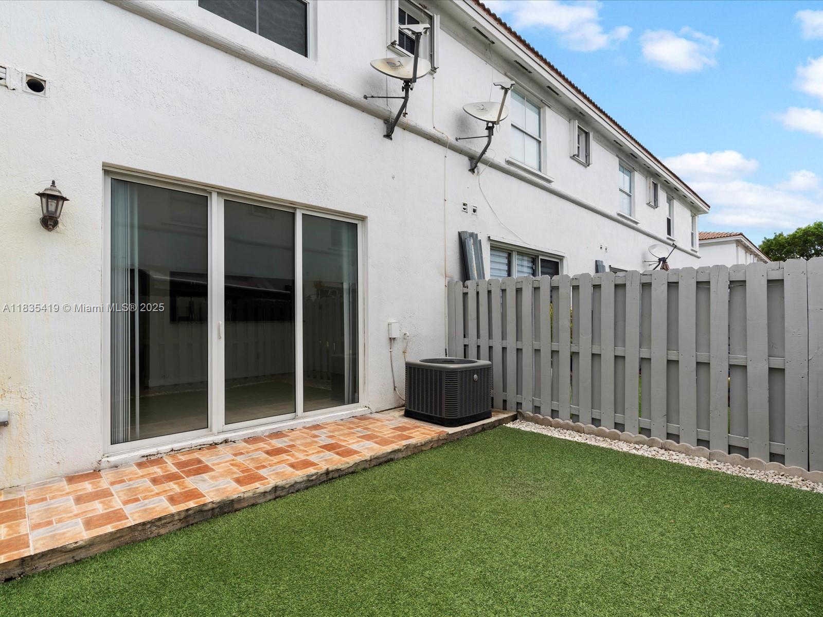 15568 SW 39th St # 283