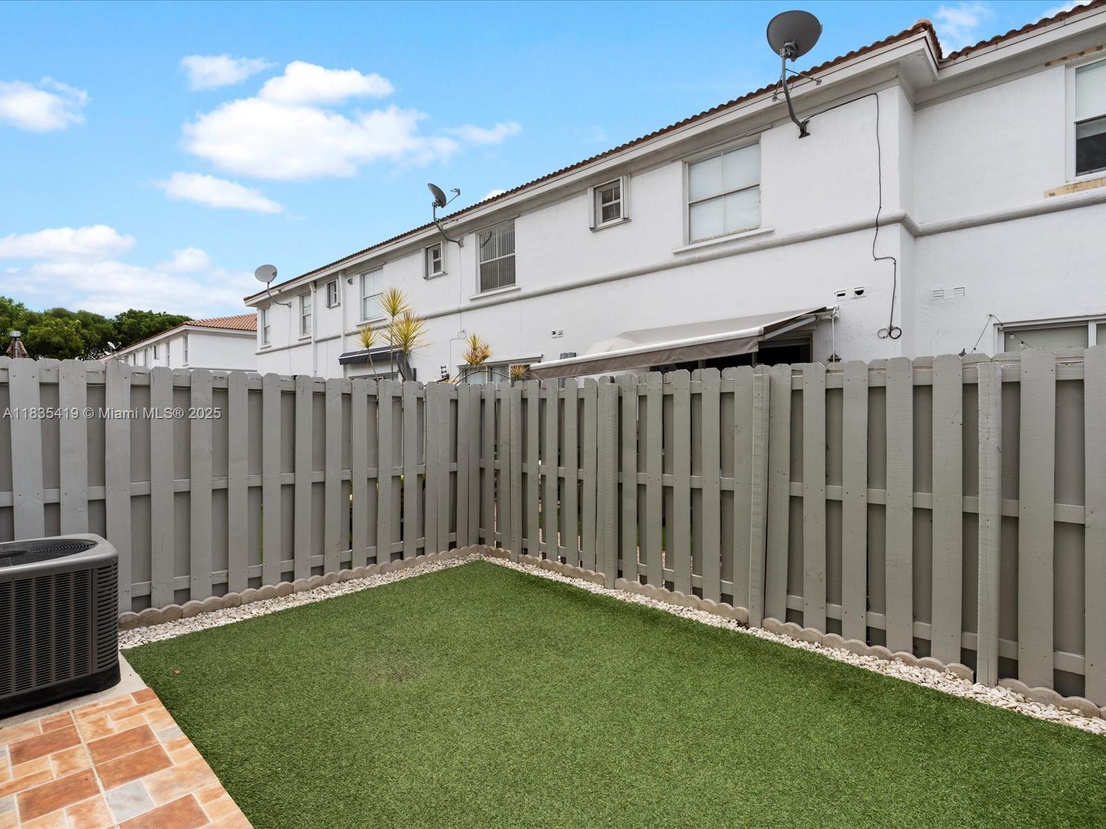 15568 SW 39th St # 283