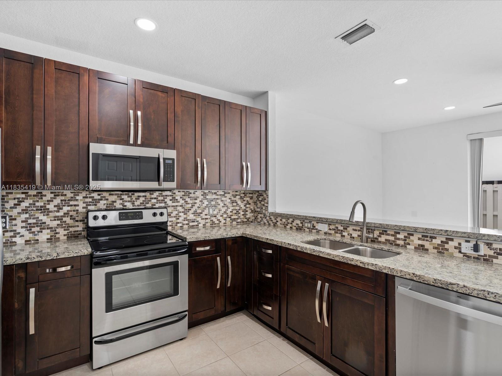 15568 SW 39th St # 283