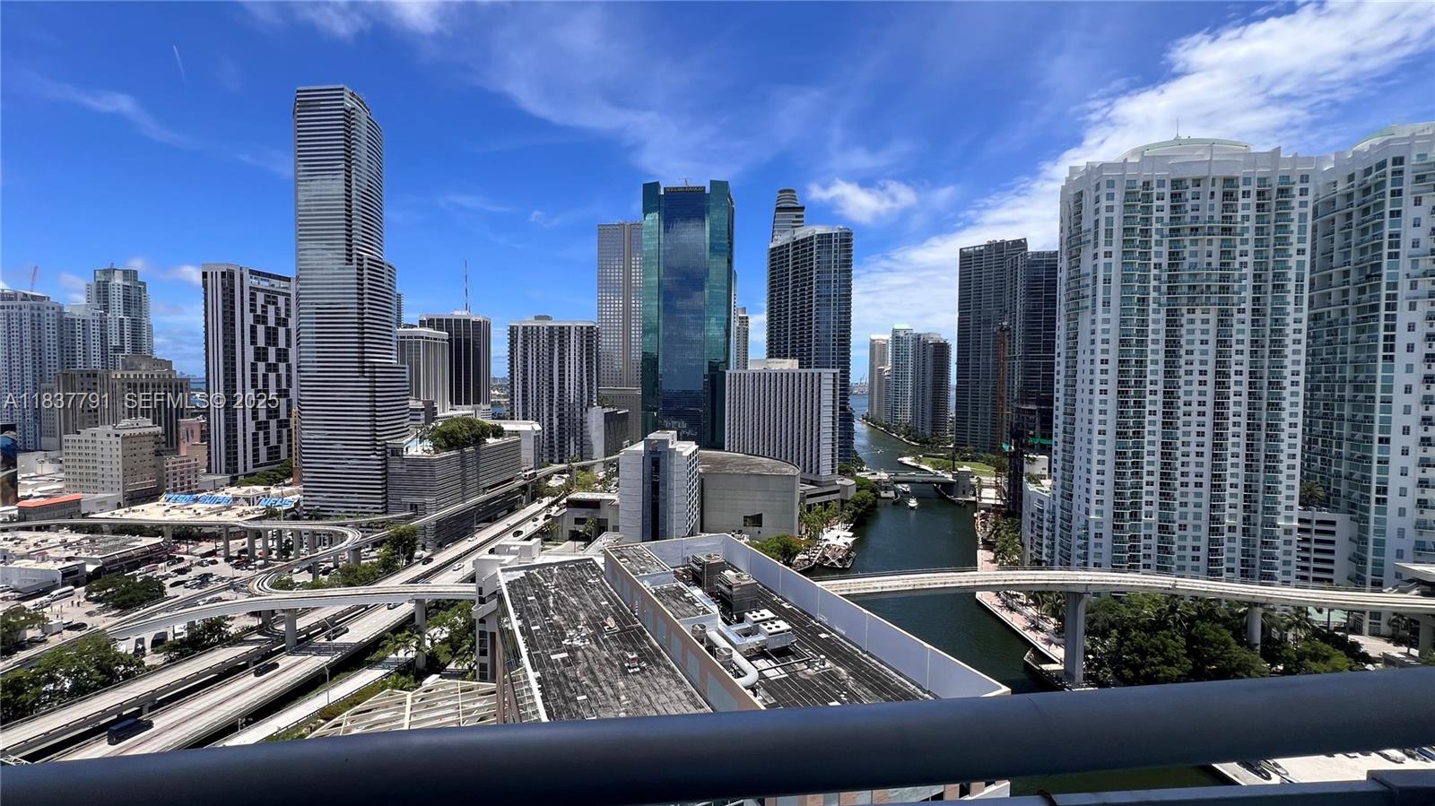 350 S Miami Ave Unit: 2401