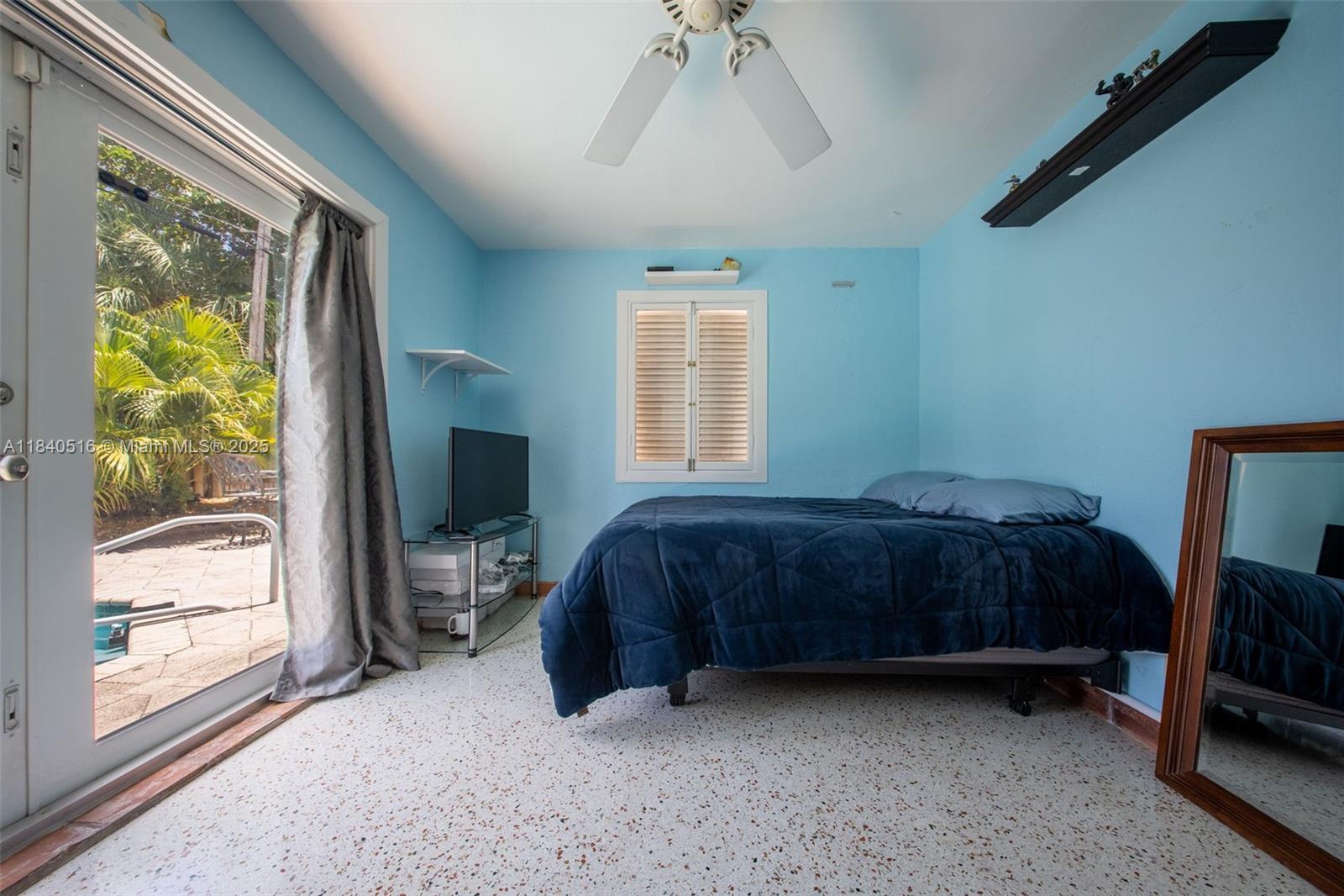 204 S Seacrest Cir
