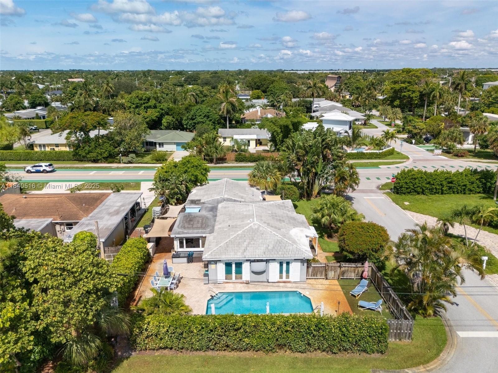 204 S Seacrest Cir
