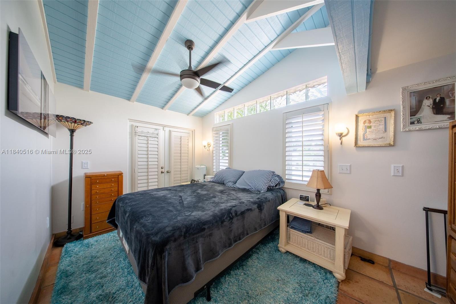 204 S Seacrest Cir