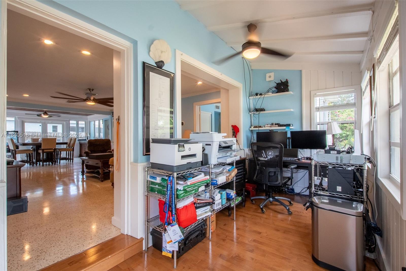 204 S Seacrest Cir
