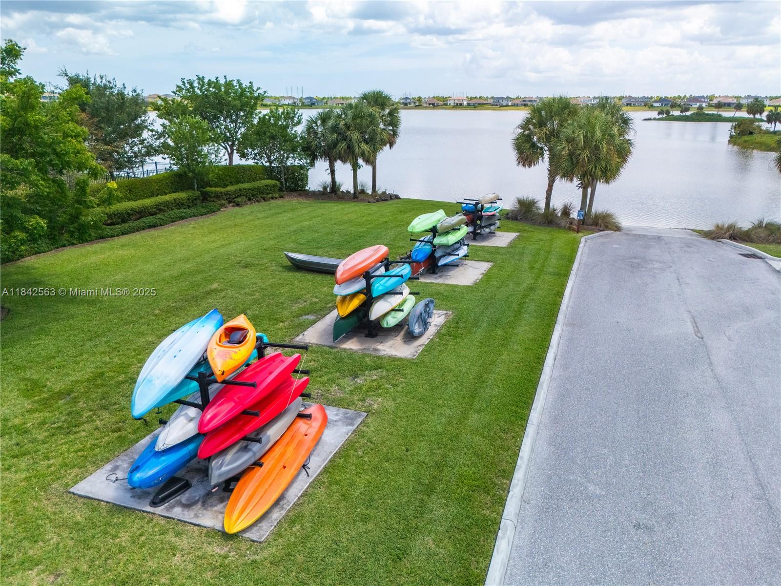 1274 Tangled Orchard Trce
