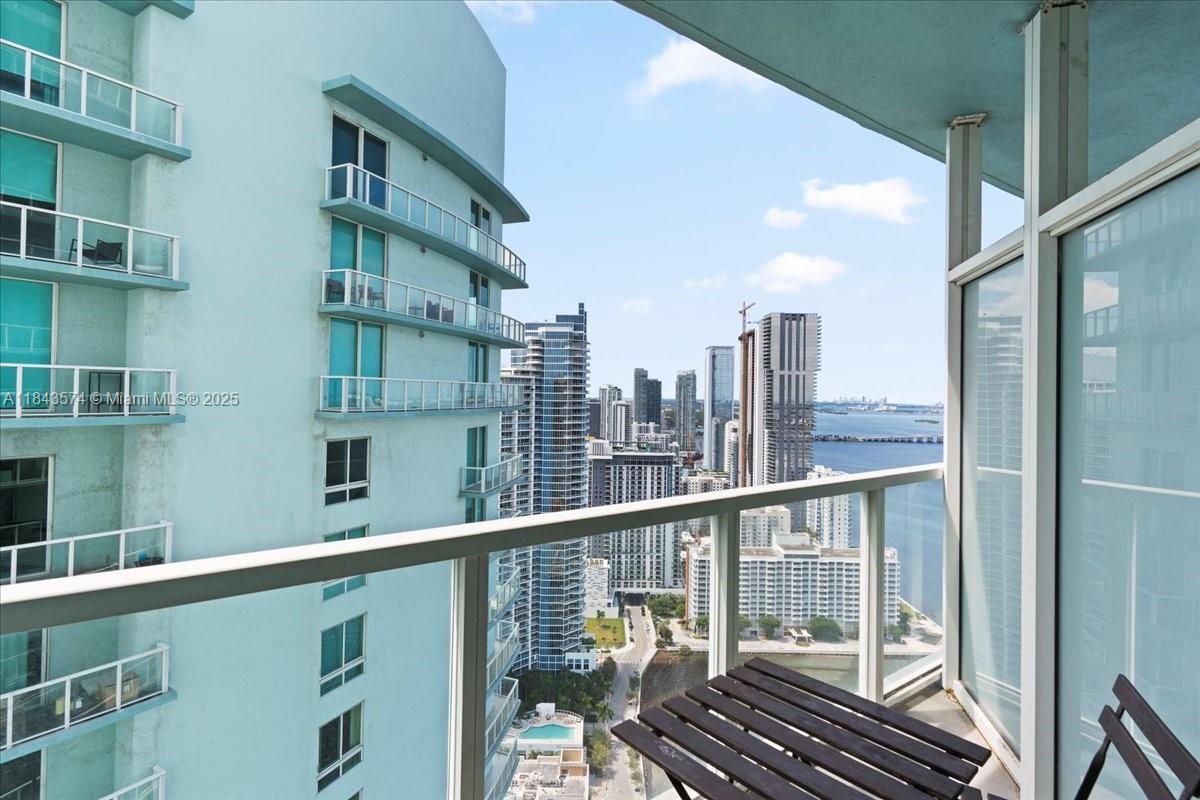 1900 N Bayshore Dr # 4210