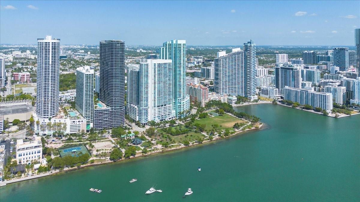 1900 N Bayshore Dr # 4210