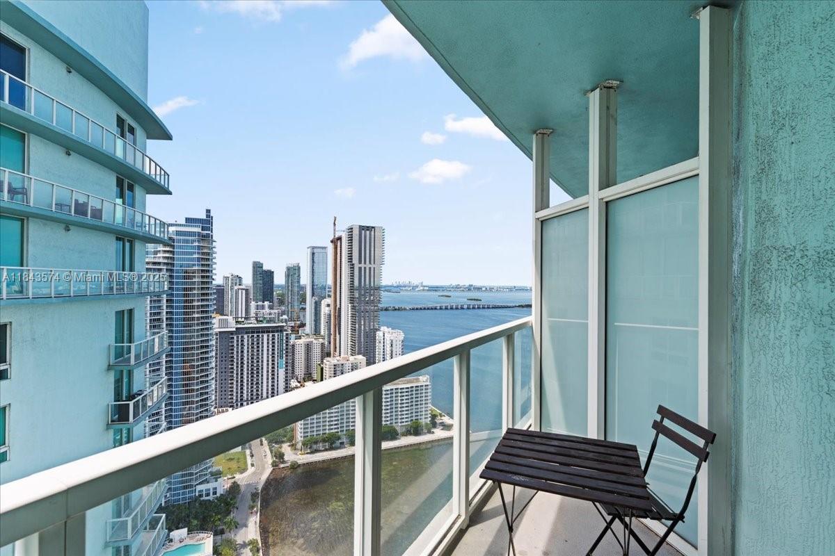1900 N Bayshore Dr # 4210