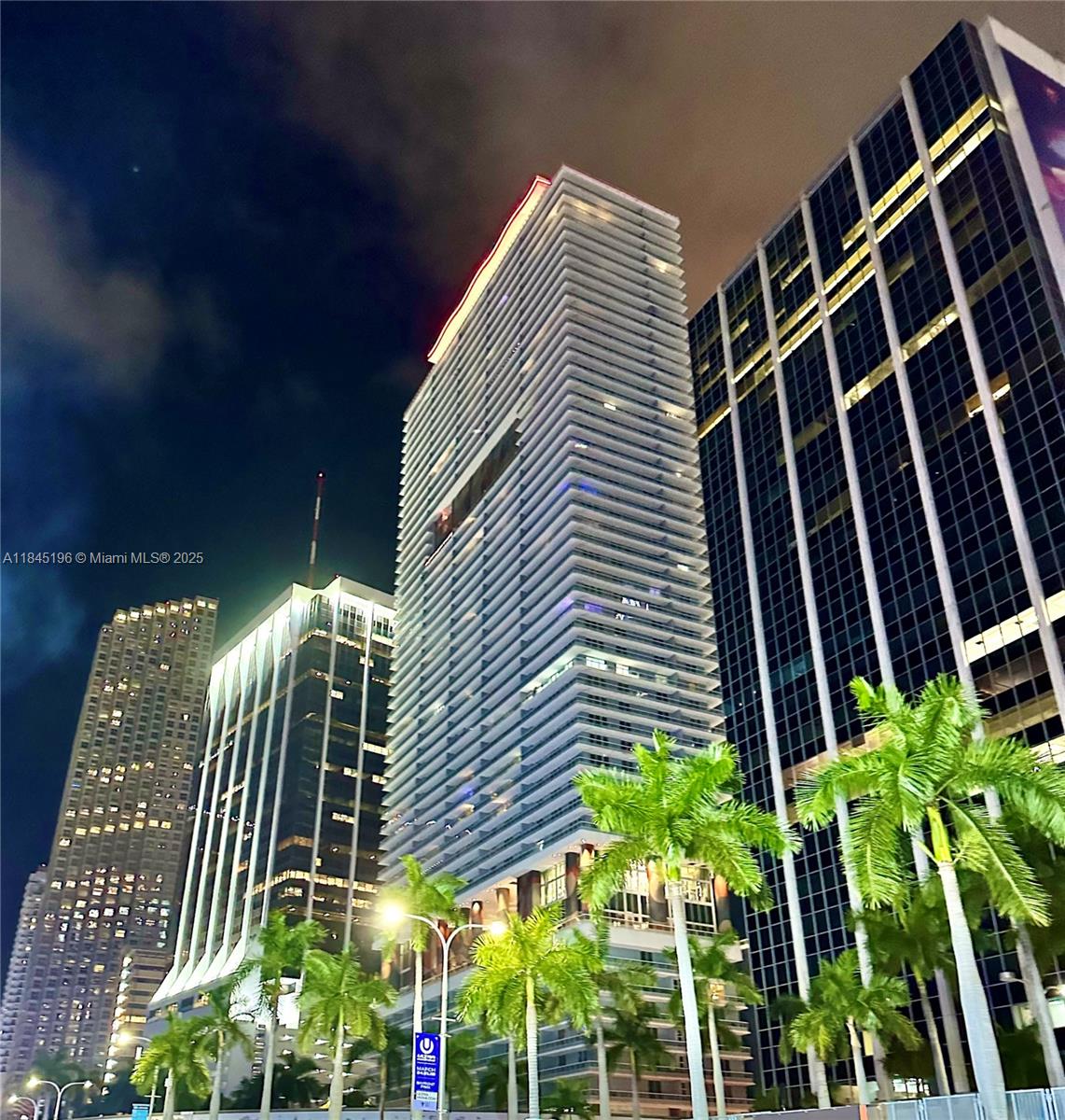 50 Biscayne Blvd # 4803