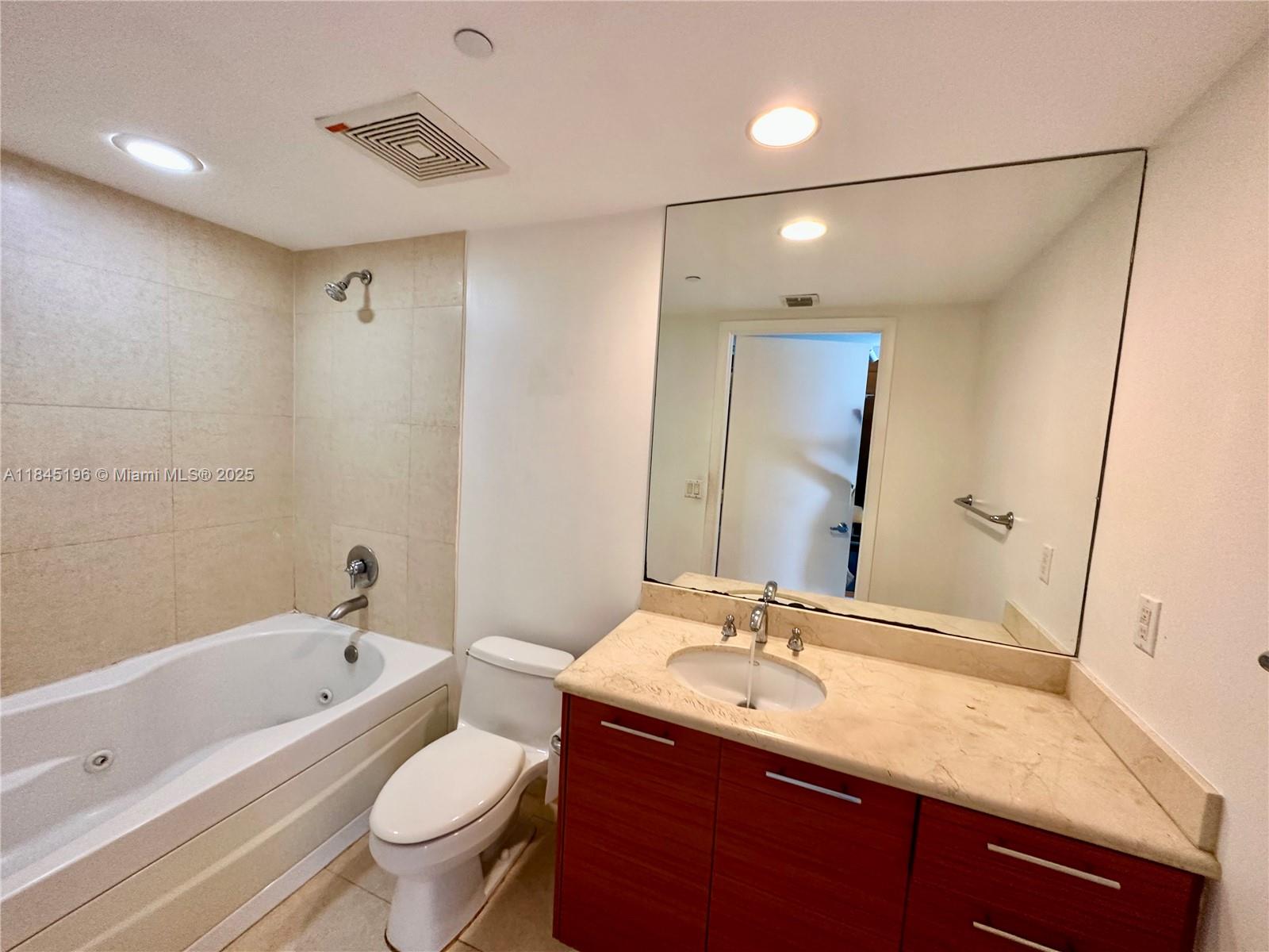 50 Biscayne Blvd # 4803