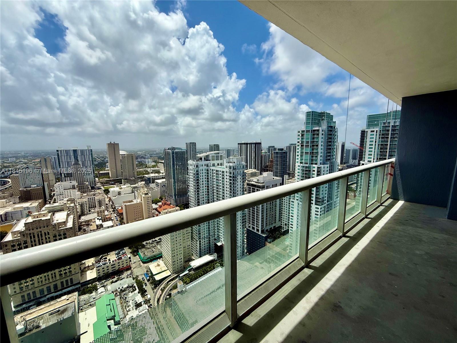 50 Biscayne Blvd # 4803