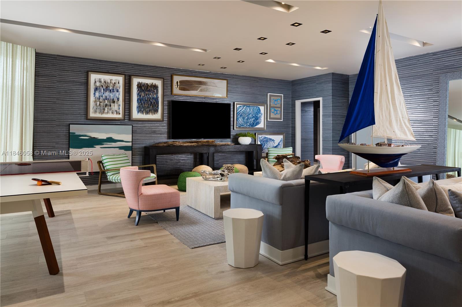 2900 NE 7th Ave # 4407