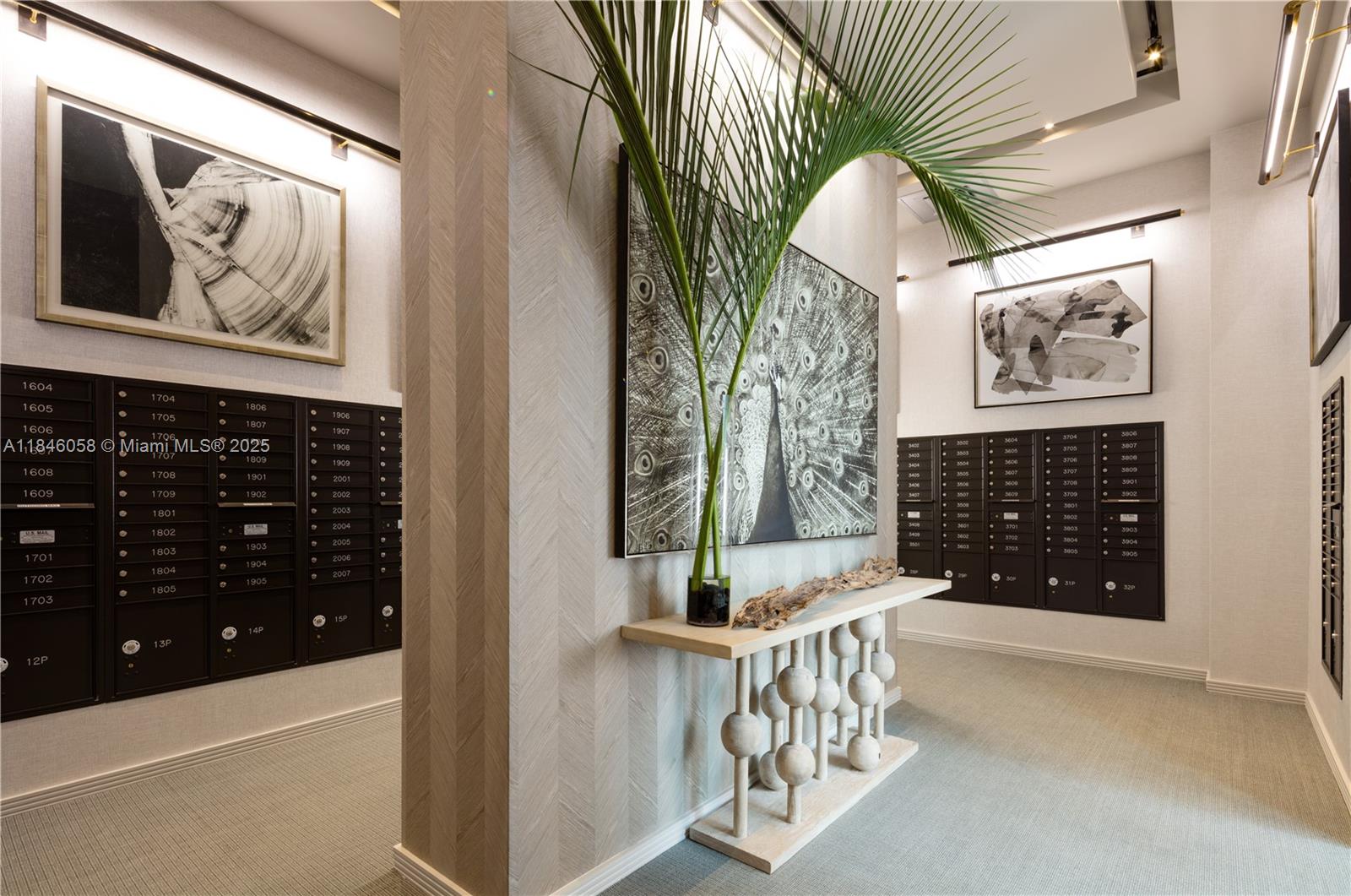 2900 NE 7th Ave # 4407