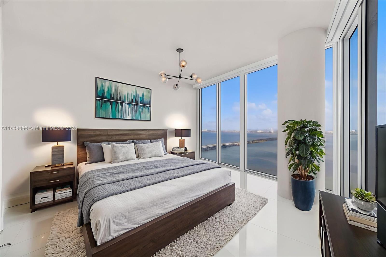 2900 NE 7th Ave # 4407