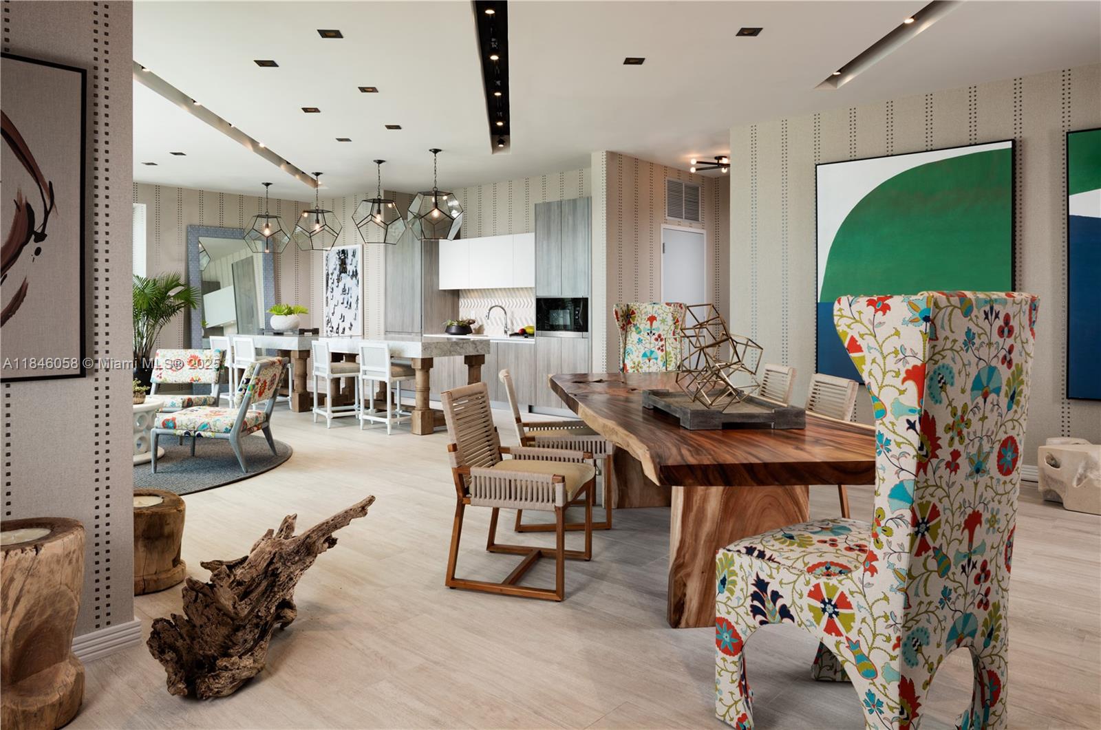 2900 NE 7th Ave # 4407