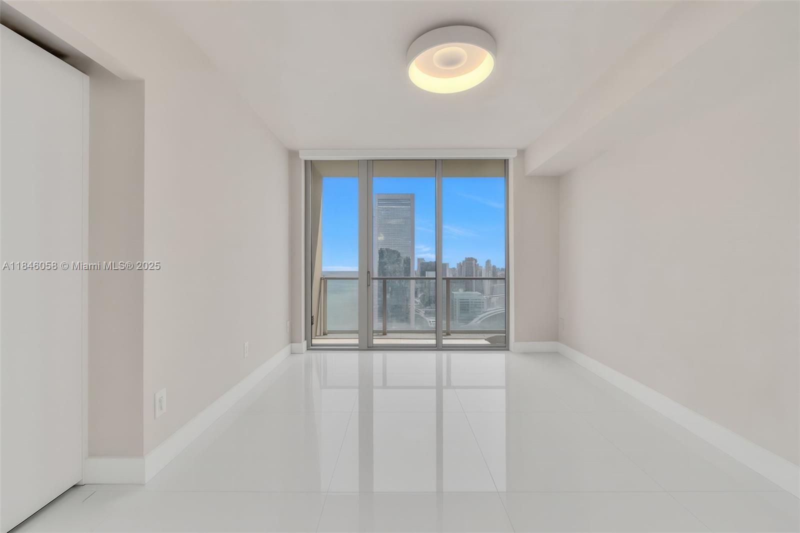 2900 NE 7th Ave # 4407