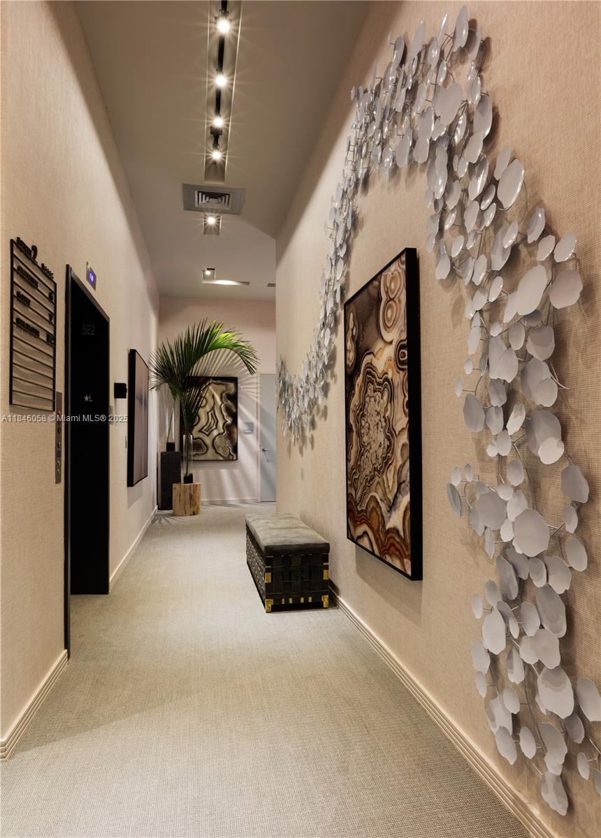 2900 NE 7th Ave # 4407