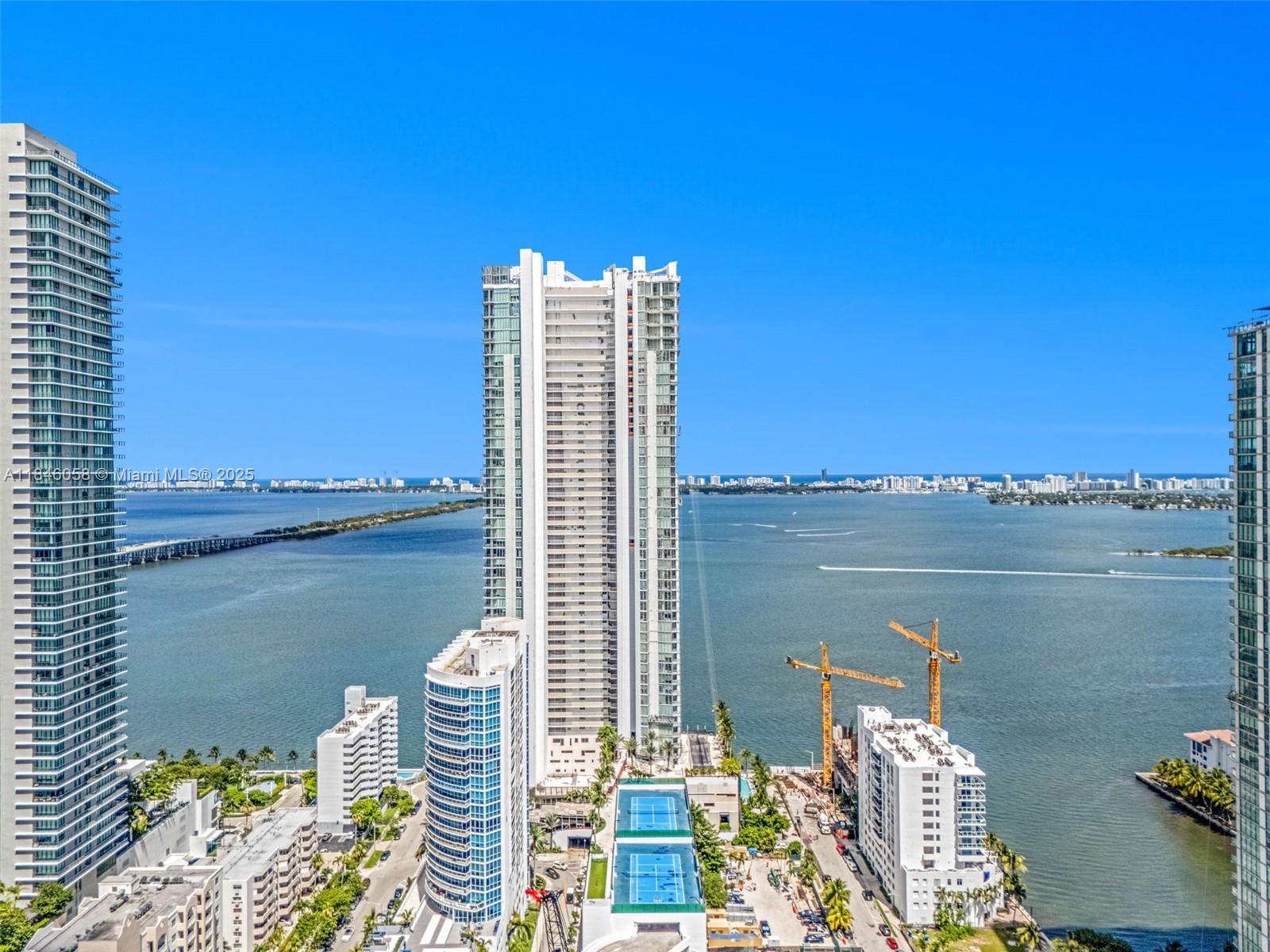 2900 NE 7th Ave # 4407