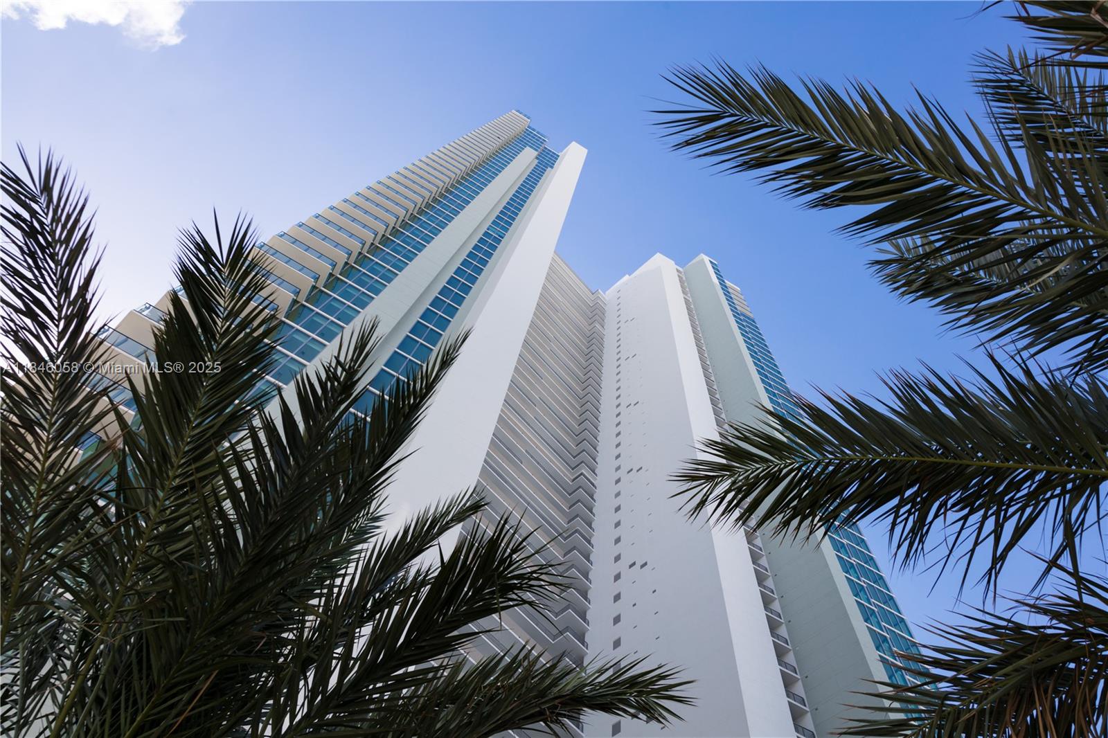 2900 NE 7th Ave # 4407