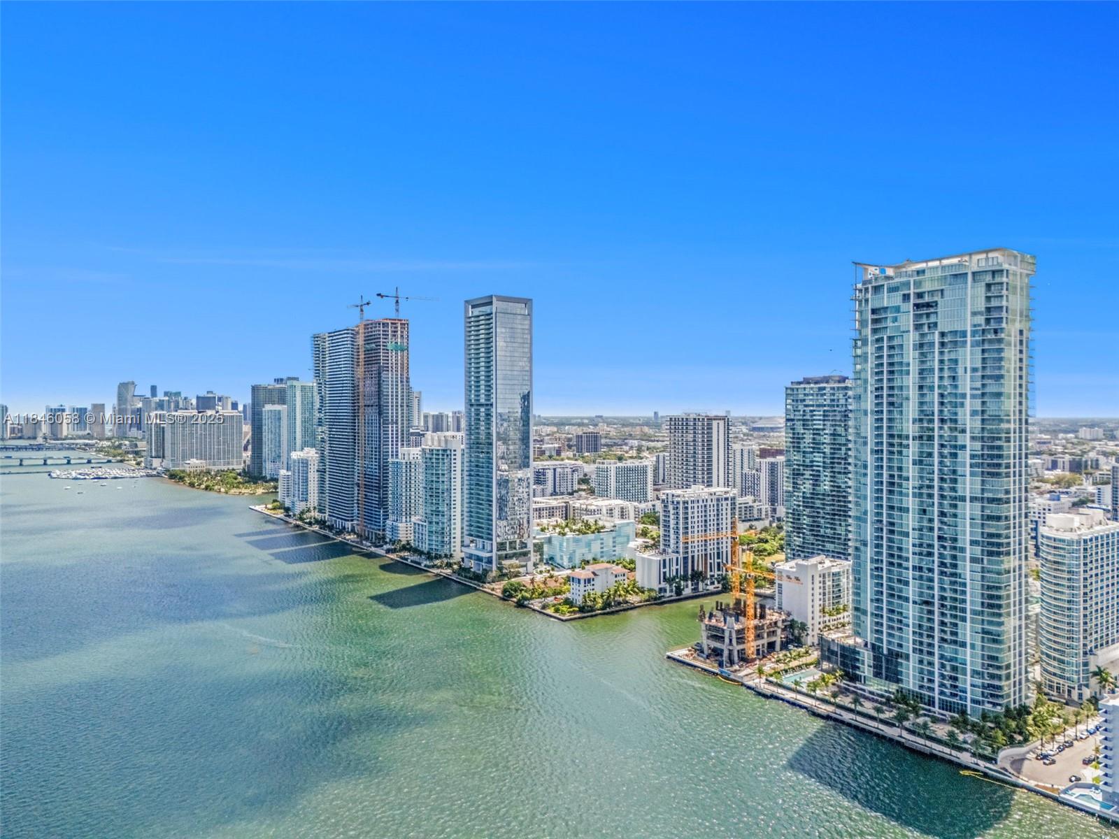 2900 NE 7th Ave # 4407