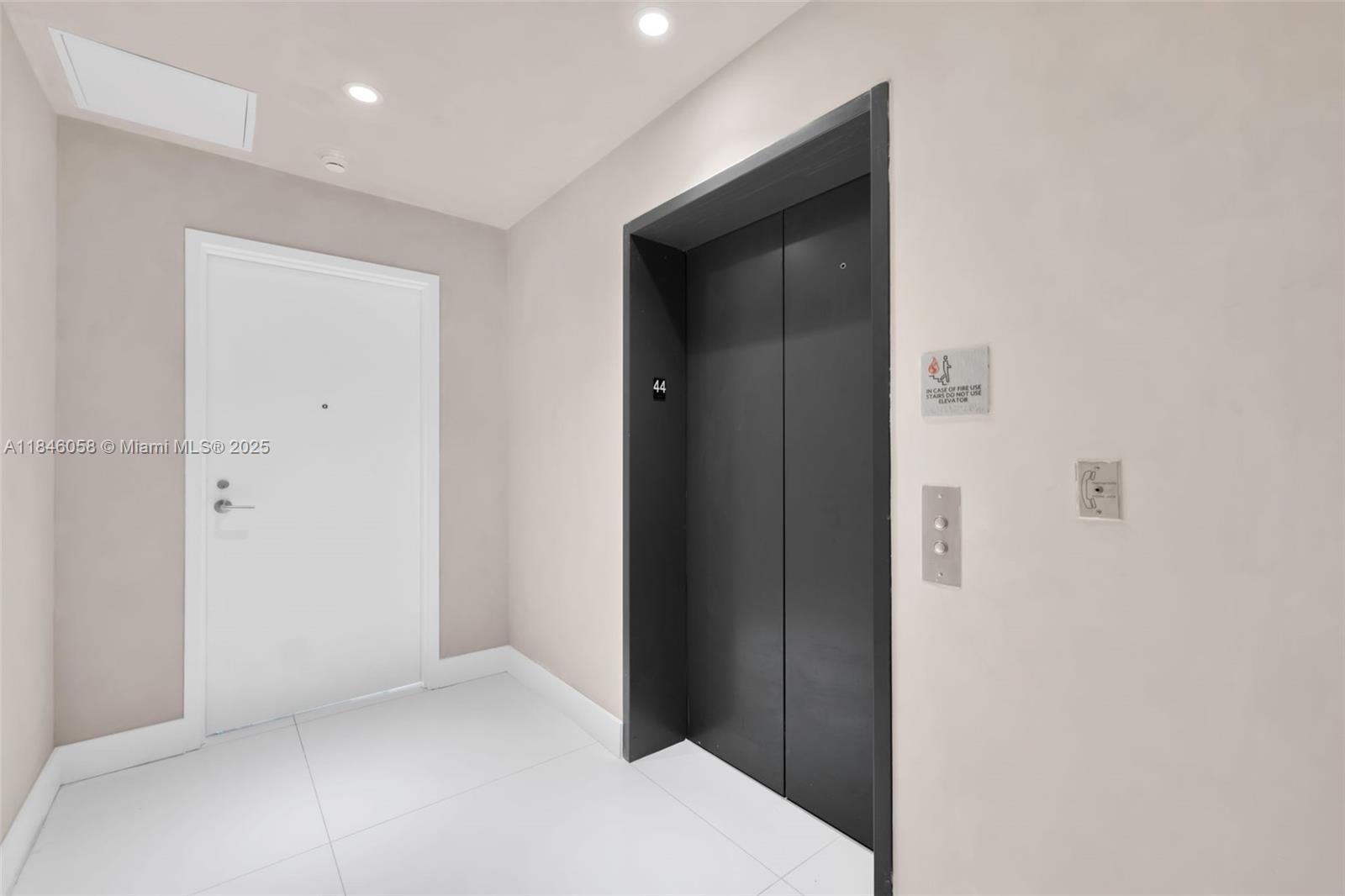 2900 NE 7th Ave # 4407