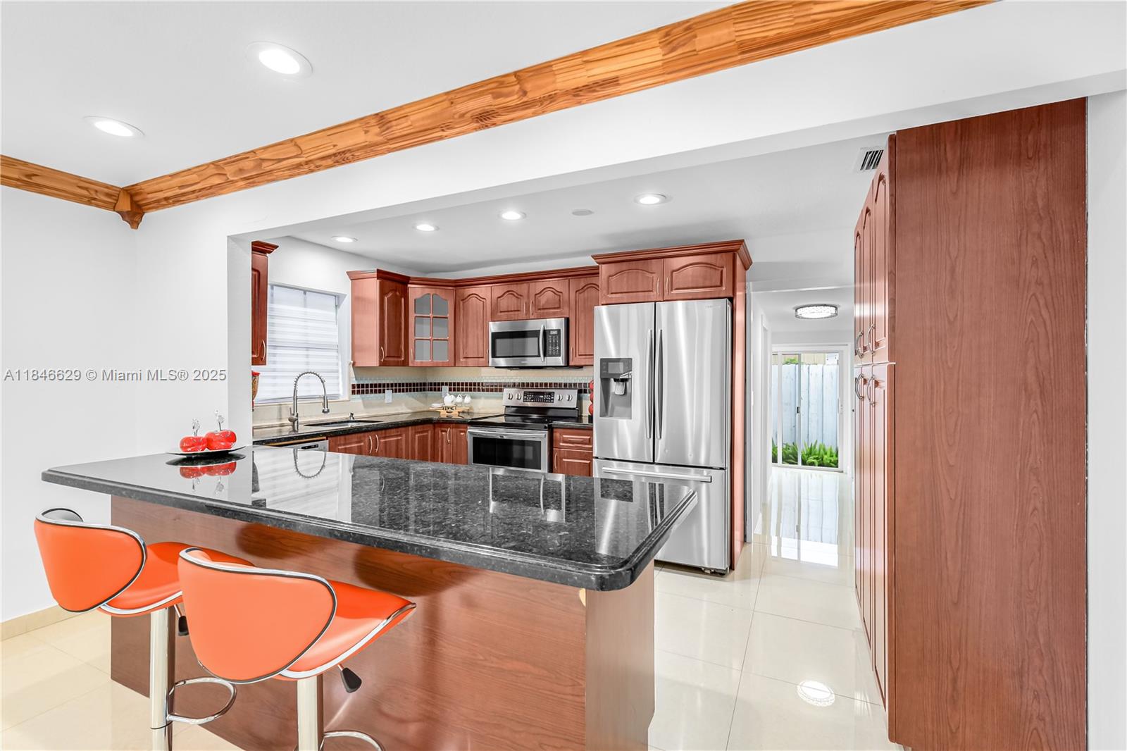 2433 SW 19th St Rear