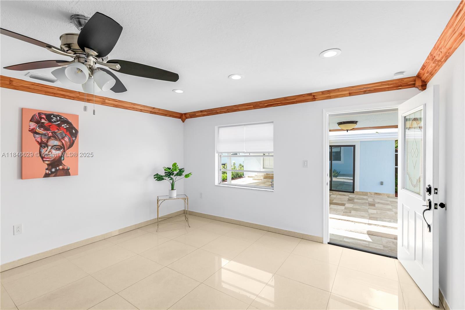 2433 SW 19th St Rear