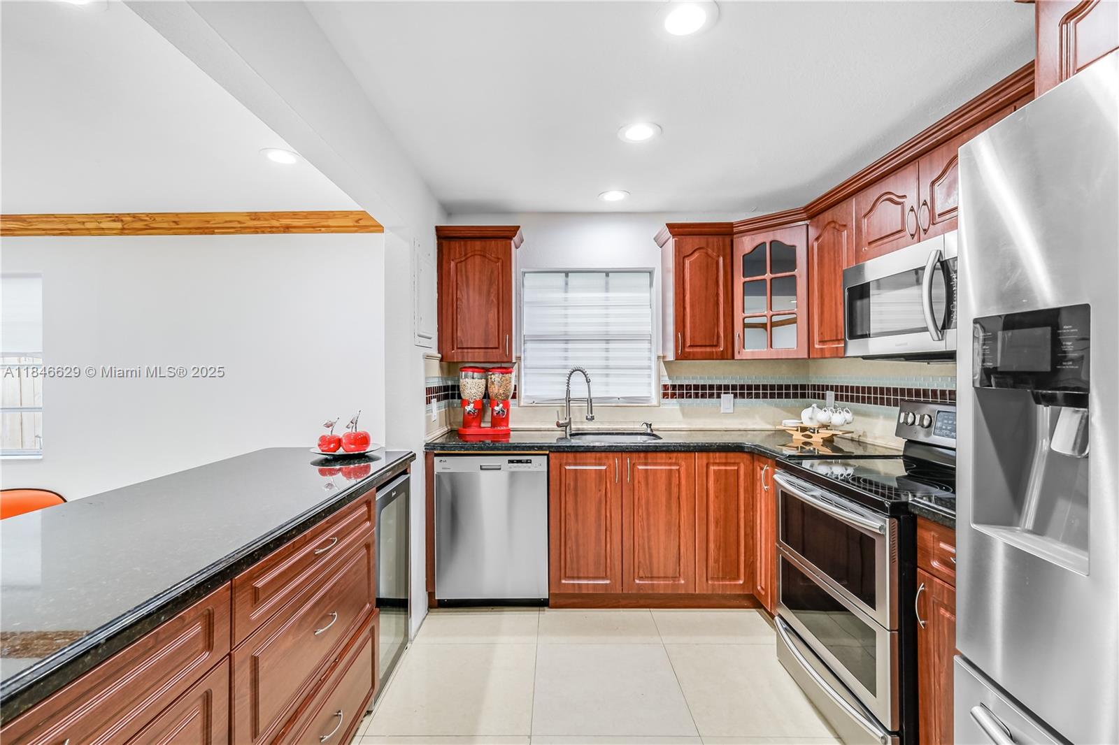 2433 SW 19th St Rear