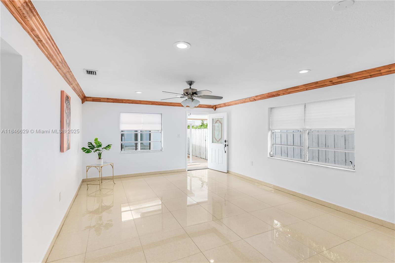 2433 SW 19th St Rear