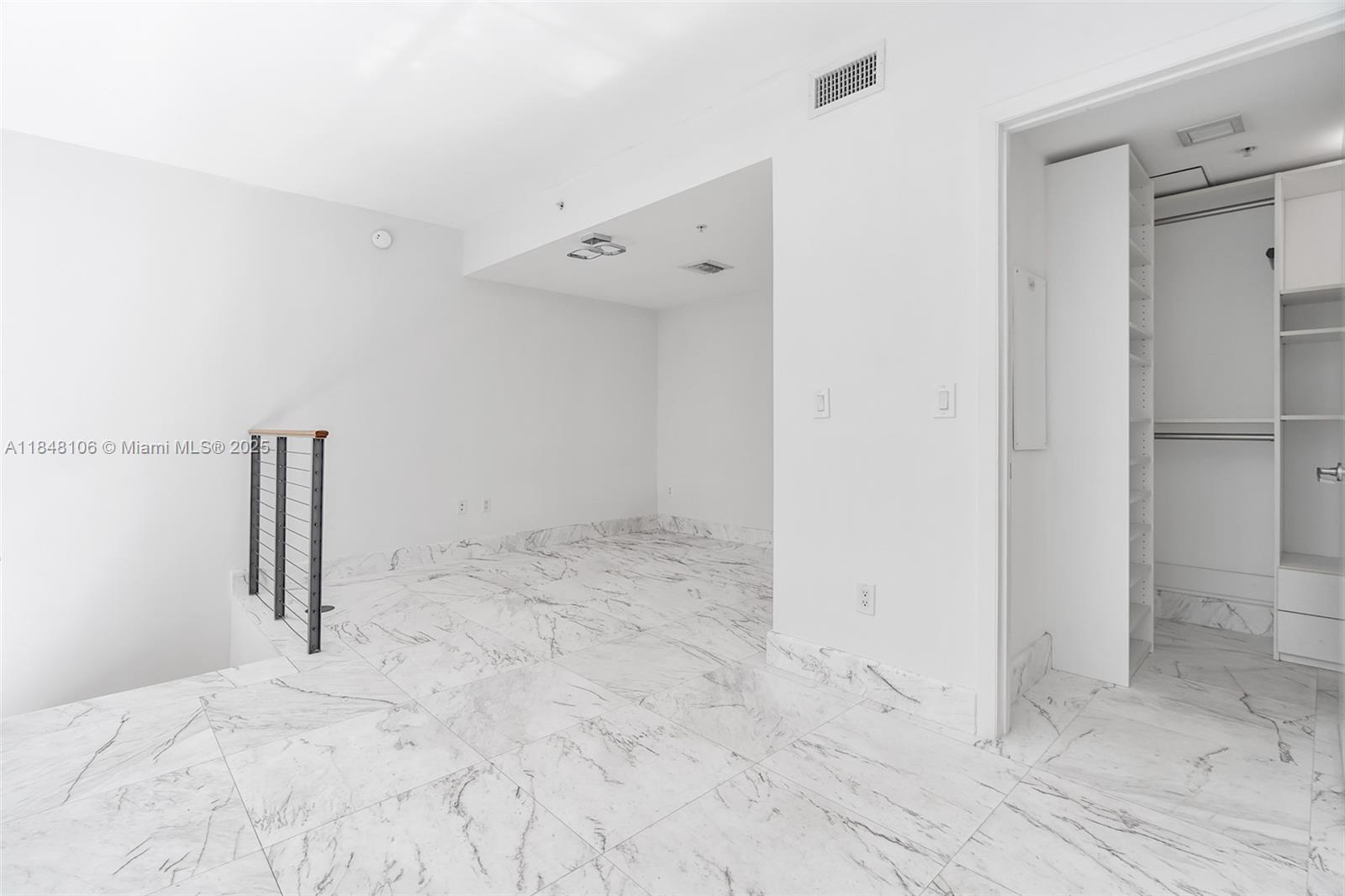 90 SW 3rd St Unit: TH506