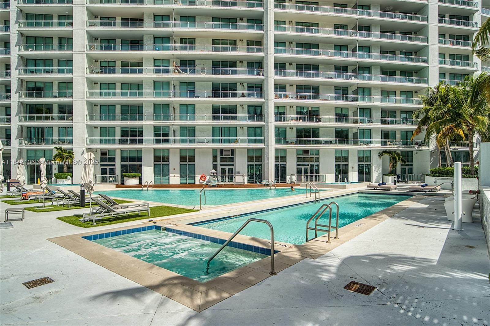 90 SW 3rd St Unit: TH506