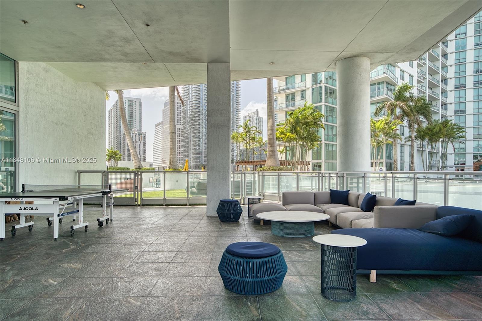 90 SW 3rd St Unit: TH506