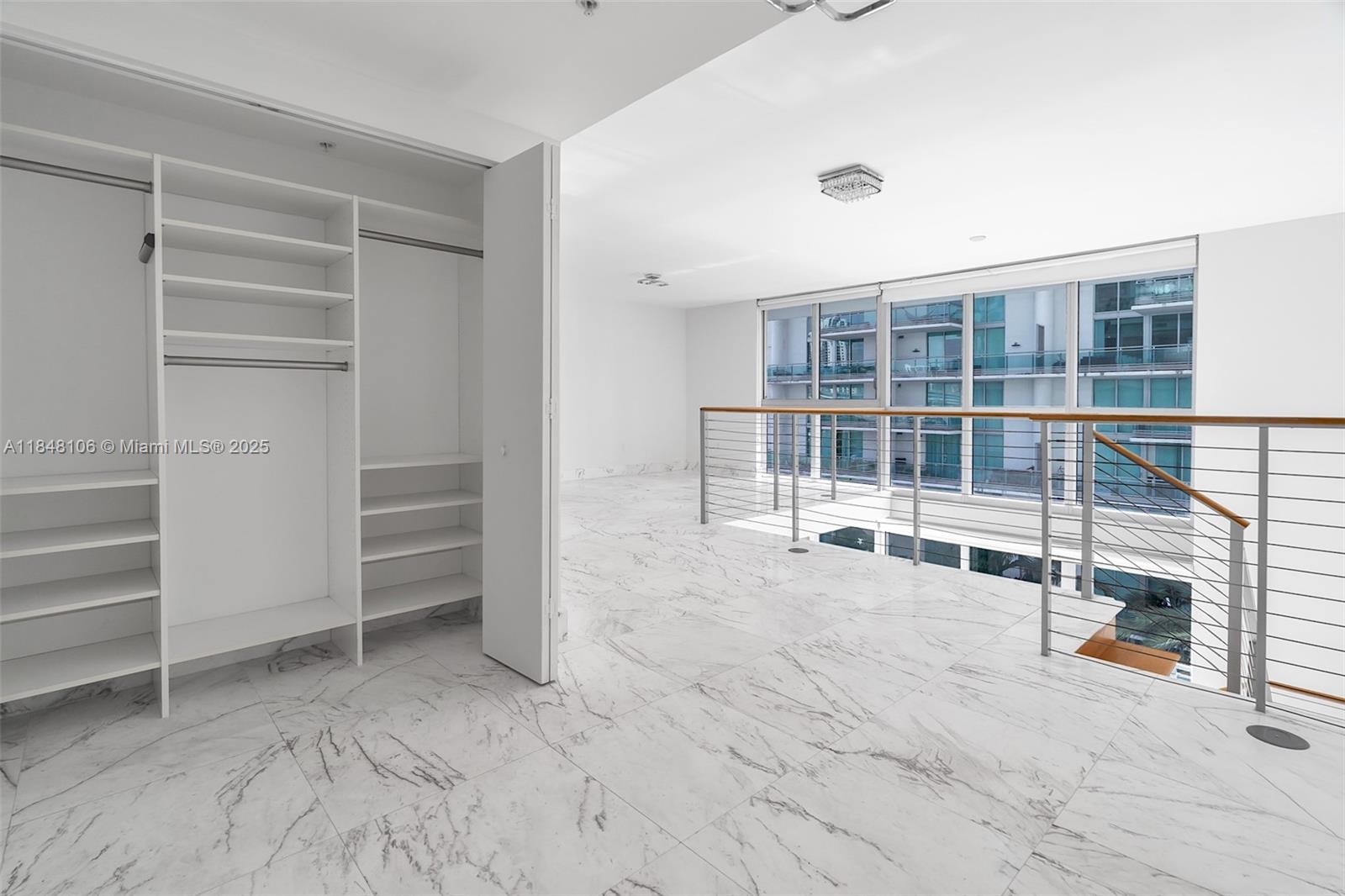 90 SW 3rd St Unit: TH506