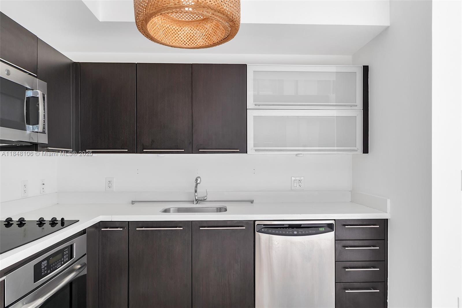 90 SW 3rd St Unit: TH506