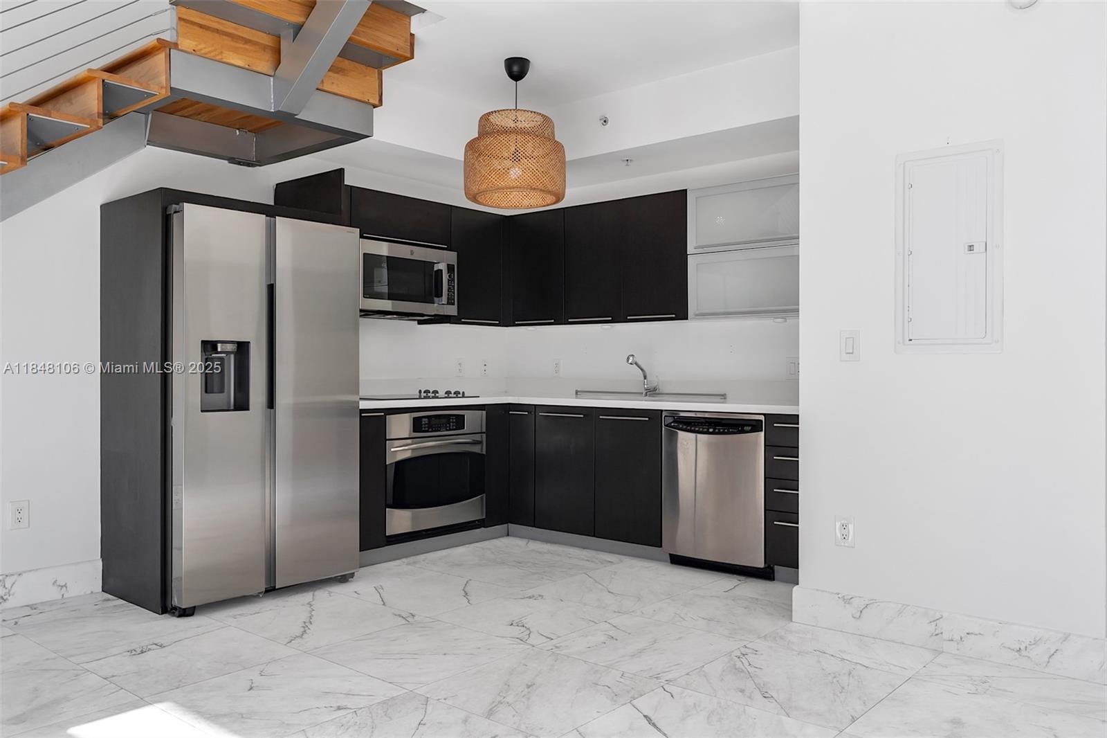 90 SW 3rd St Unit: TH506