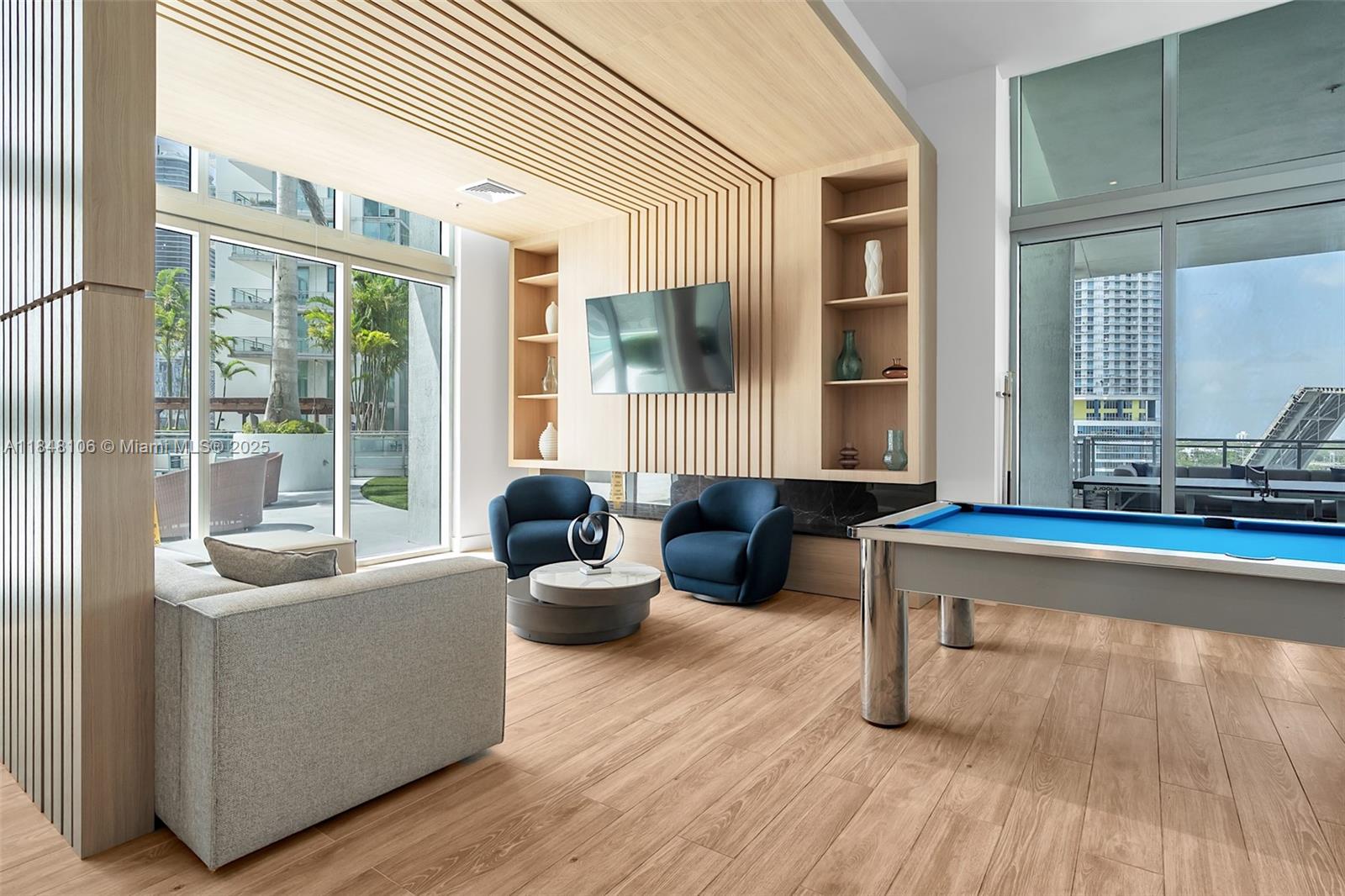 90 SW 3rd St Unit: TH506