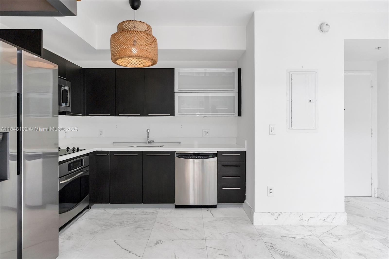 90 SW 3rd St Unit: TH506