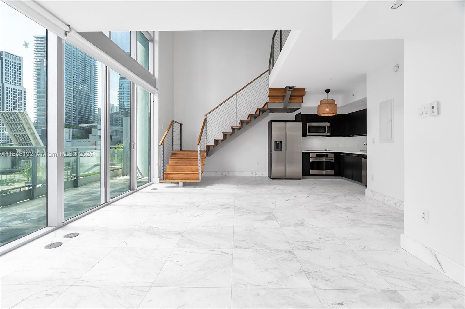 90 SW 3rd St Unit: TH506