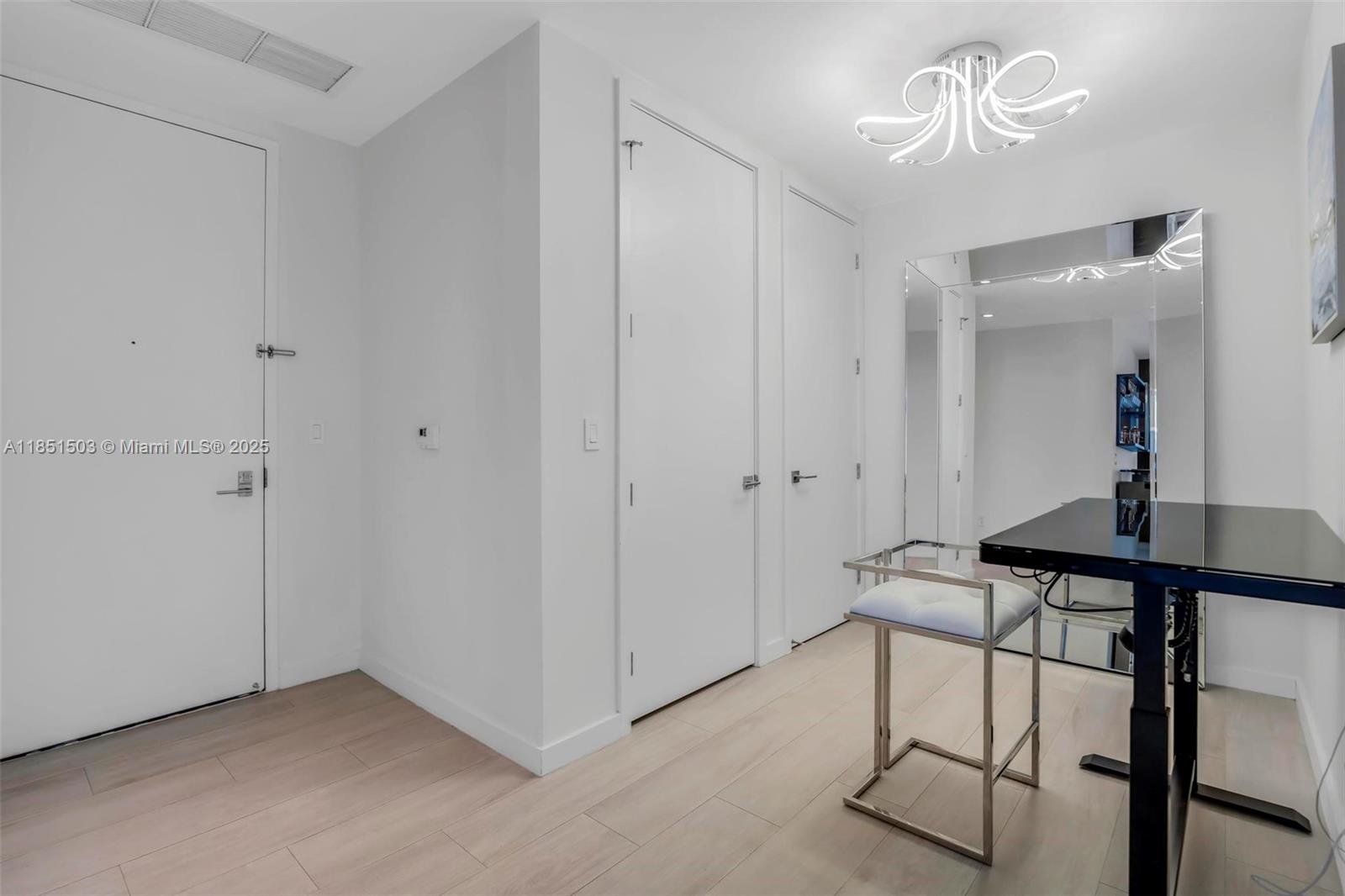 2831 S Bayshore Dr # 2204