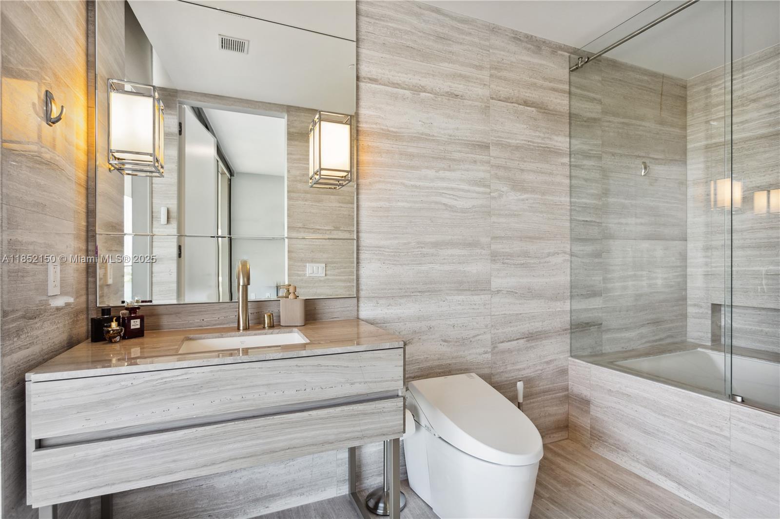 18975 Collins Ave # 1905