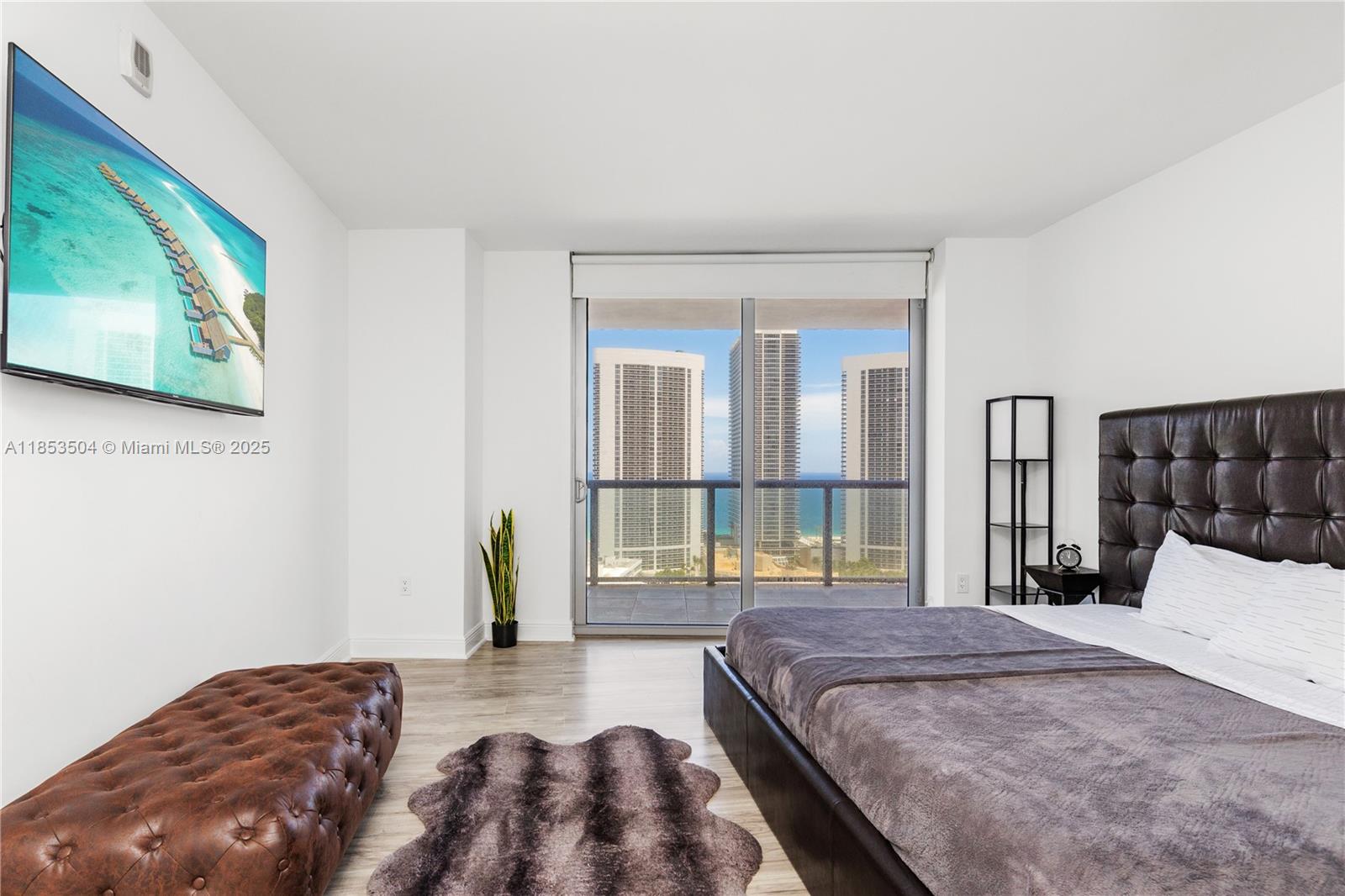 2600 E Hallandale Blvd # 2502