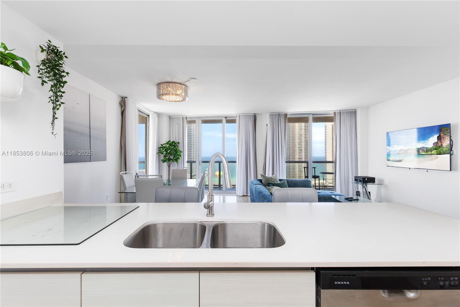 2600 E Hallandale Beach Blvd Unit: 2702