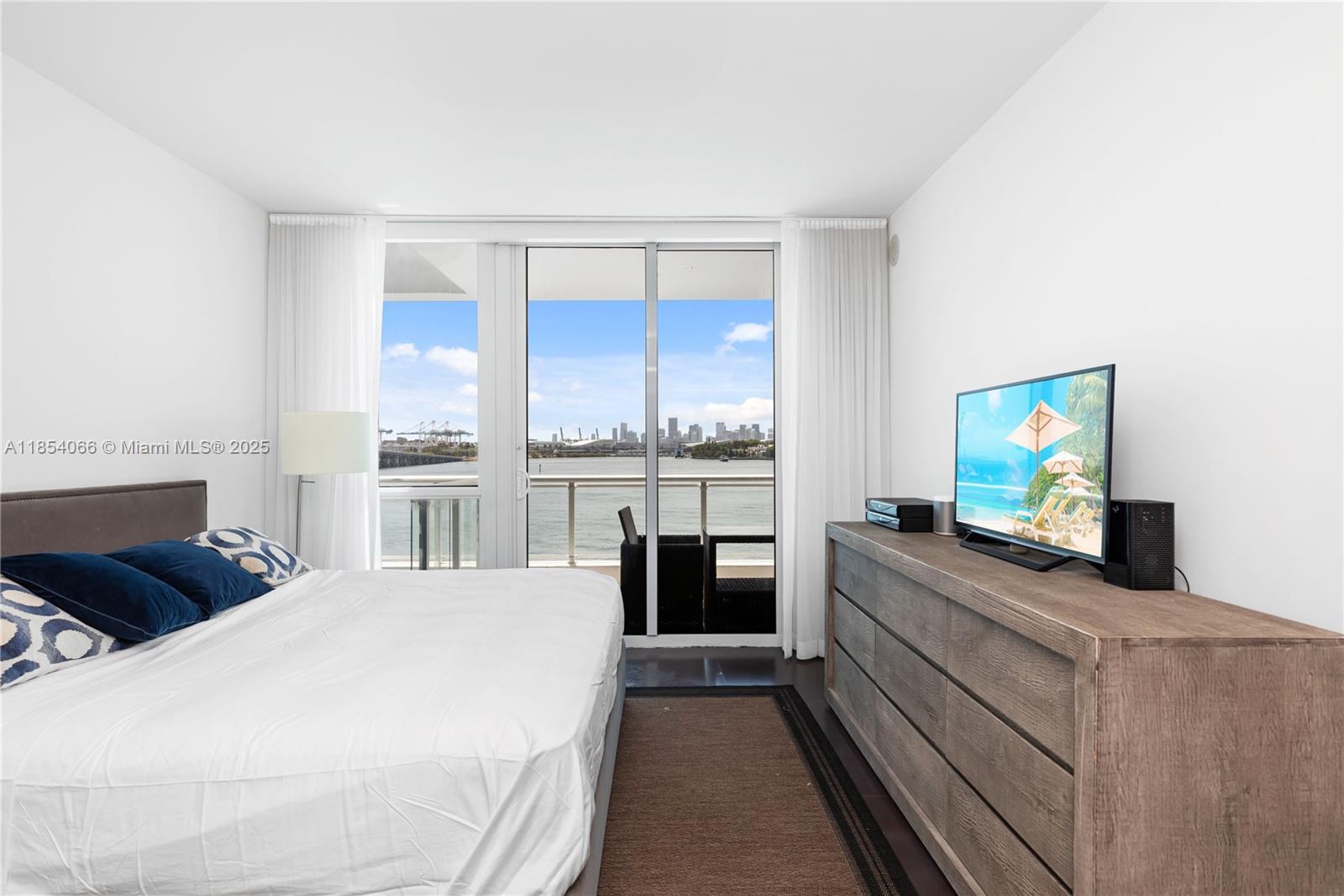 540 West Ave # 312