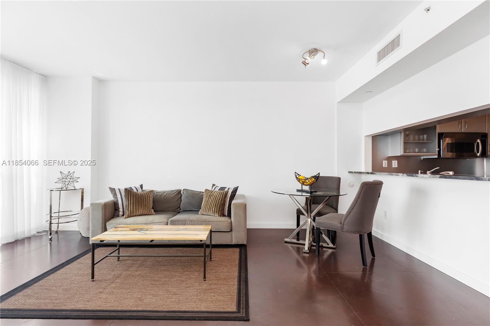 540 West Avenue 312