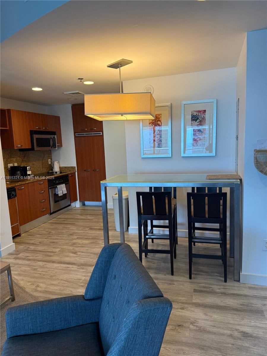 1395 Brickell Ave # 2607