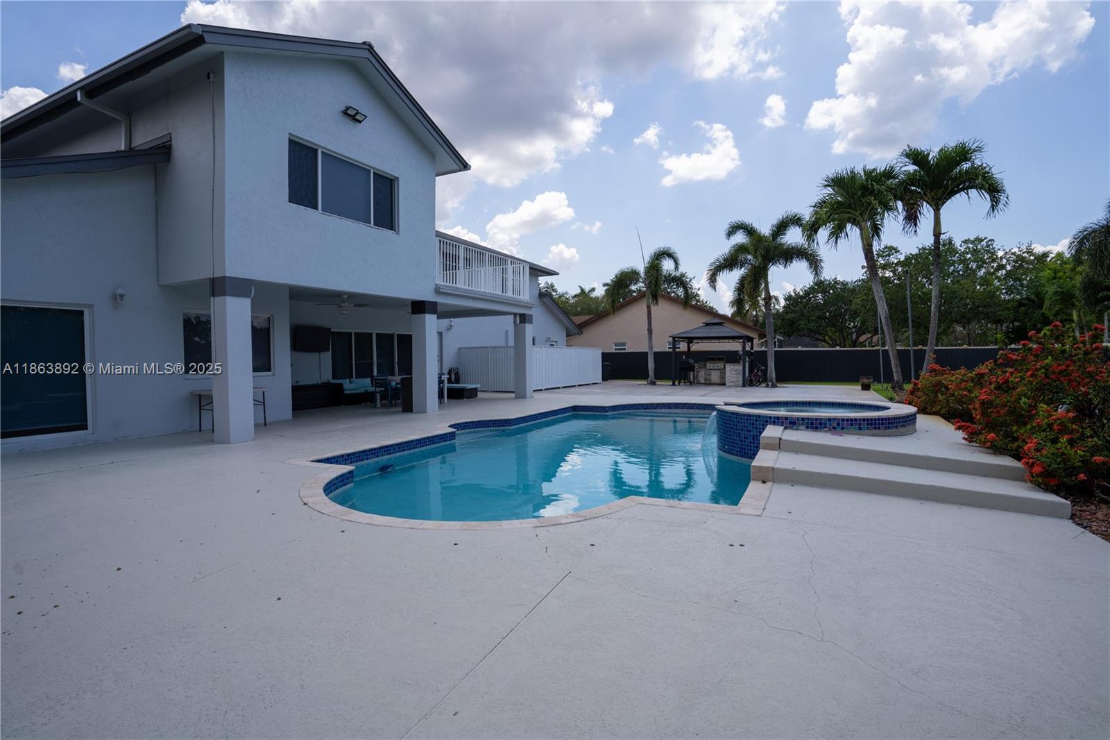 20251 NW 4th St, Pembroke Pines